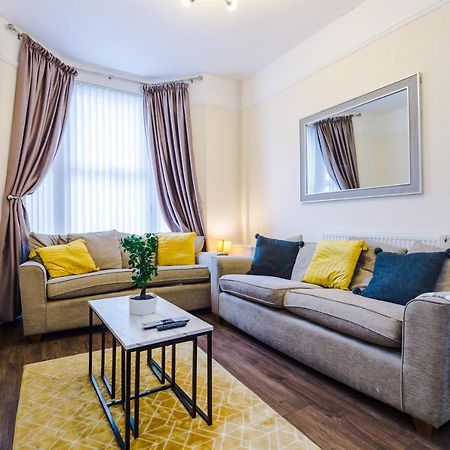 Willa Finchley House Lovely House In Anfield, 2 Minutes Walk From The Stadium, Parking And Wifi Liverpool Zewnętrze zdjęcie