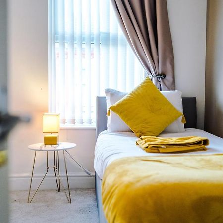 Willa Finchley House Lovely House In Anfield, 2 Minutes Walk From The Stadium, Parking And Wifi Liverpool Zewnętrze zdjęcie