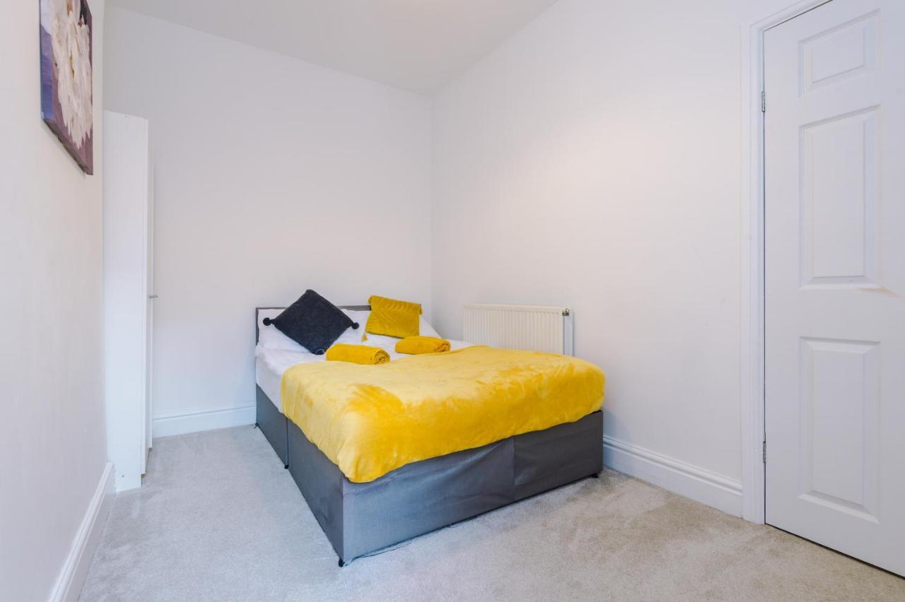 Willa Finchley House Lovely House In Anfield, 2 Minutes Walk From The Stadium, Parking And Wifi Liverpool Zewnętrze zdjęcie